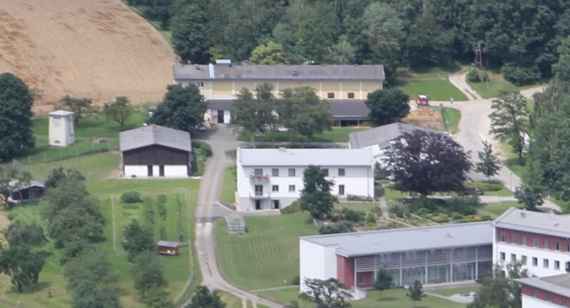 Landwirtschaftlicher Betrieb der HBLA Elmberg