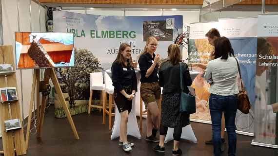 Messestand der HBLA Elmberg bei der Welser Messe