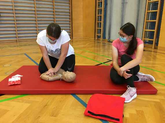 Training Herzdruckmassage