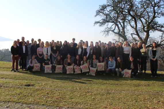 Gruppenfoto der Teilnehmerinnen und Teilnehmer